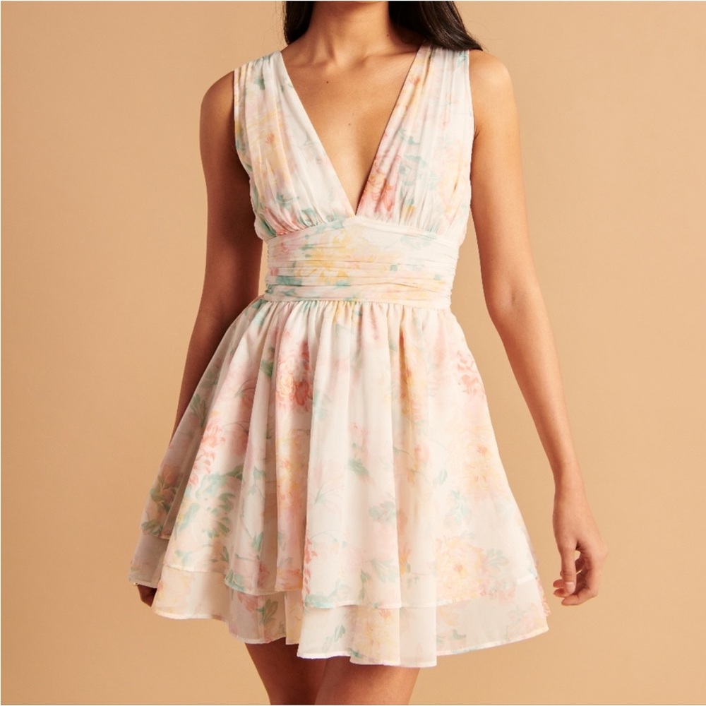 NWT Abercrombie and Fitch White Floral Pastel Flirty Drama Mini Dress.